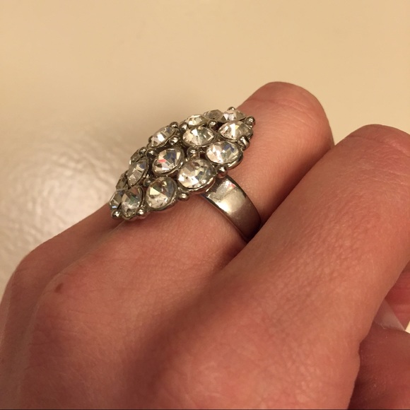 Beautiful ring! - Picture 2 of 2