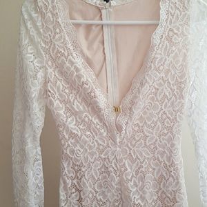 ❌SALE ❌White Floral Lace Long Sleeve Deep V Short
