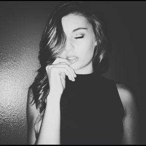 Meet your Posher, Katelyn