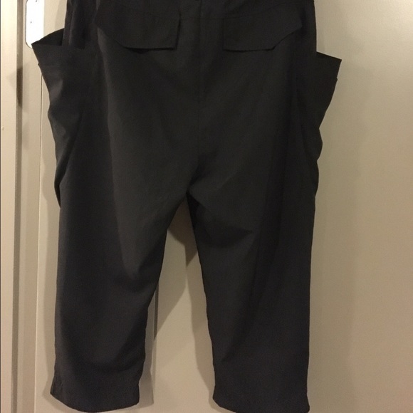 🔺SOLD🔺Cute capri pant! - Picture 3 of 4