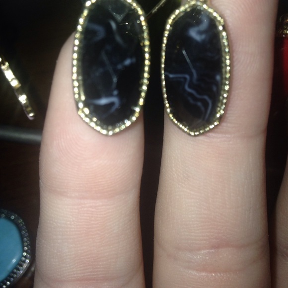 Kendra Scott lookalikes