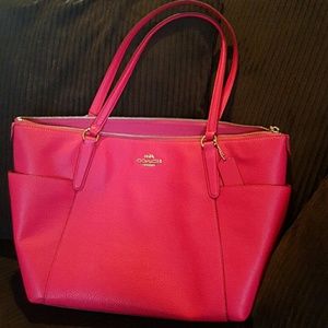 Lowered Price!!Coach Pink Ruby Ava II purse.New!!!