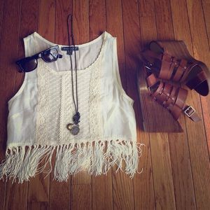 Kendall and Kylie Crop Top🌴