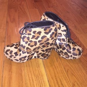 Cheetah wedges