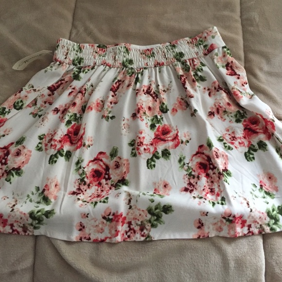Floral Skirt - Picture 3 of 3
