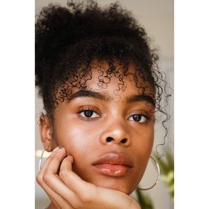 Meet your Posher, Latavia