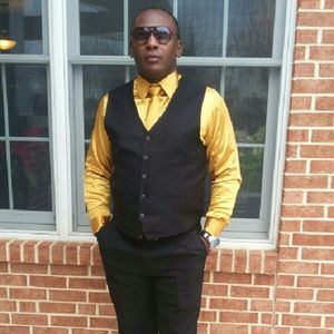 Meet your Posher, Elvis