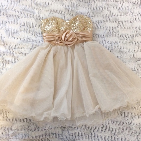 GOLD FORMAL DRESS
