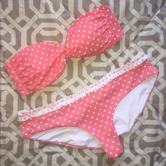 Victoria's Secret Other - ⭐SALE NWOT Victoria Secret Coral and White Bikini