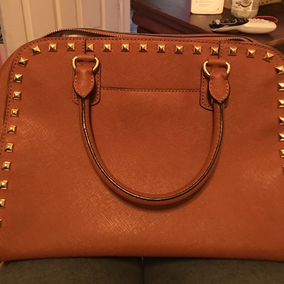 Purse - Picture 2 of 3