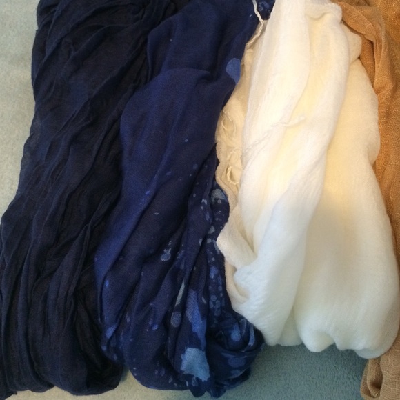 Scarf bundle - Picture 3 of 4