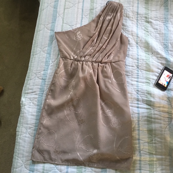 One shoulder dress