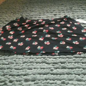 An Old Navy Girls floral skirt