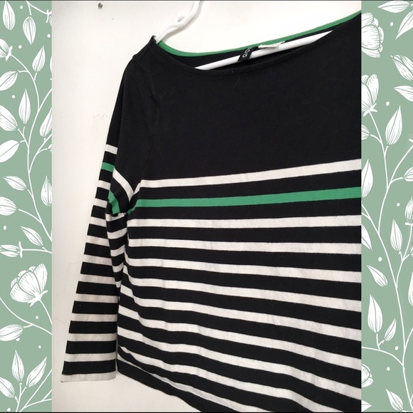 Striped Crop - Picture 2 of 3