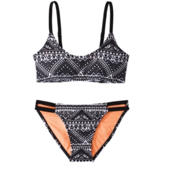 ❌SOLD❌ on mercari. 👙Two piece Tribal bathing suit