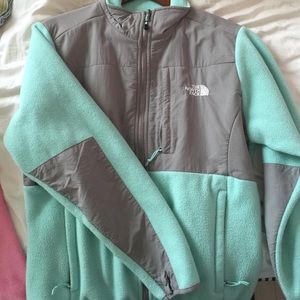 NOT AUTHENTIC North Face Fleece