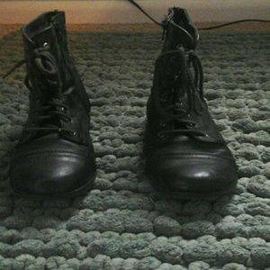 Black Faded Glory boots