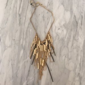 CHICOS TASSEL NECKLACE