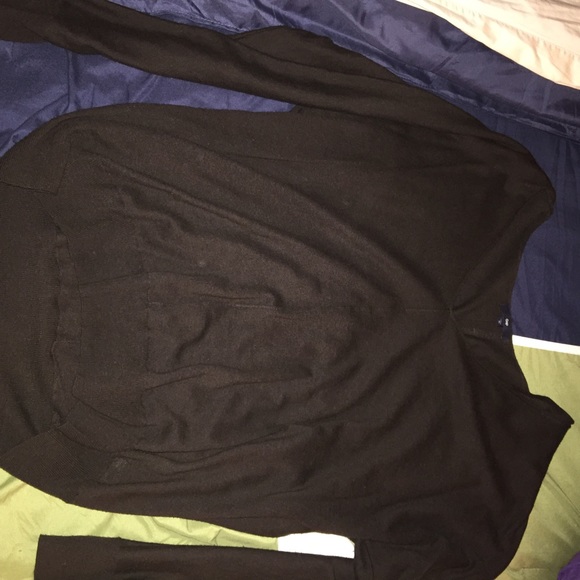 Gap sweater