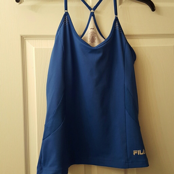 FINAL MARKDOWN - Fila running top