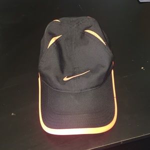 Nike hat coral black