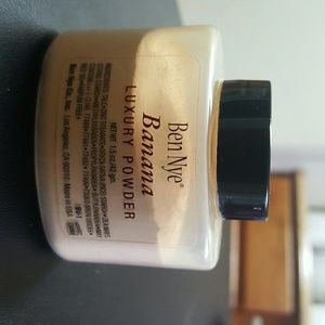 Make up setting powder