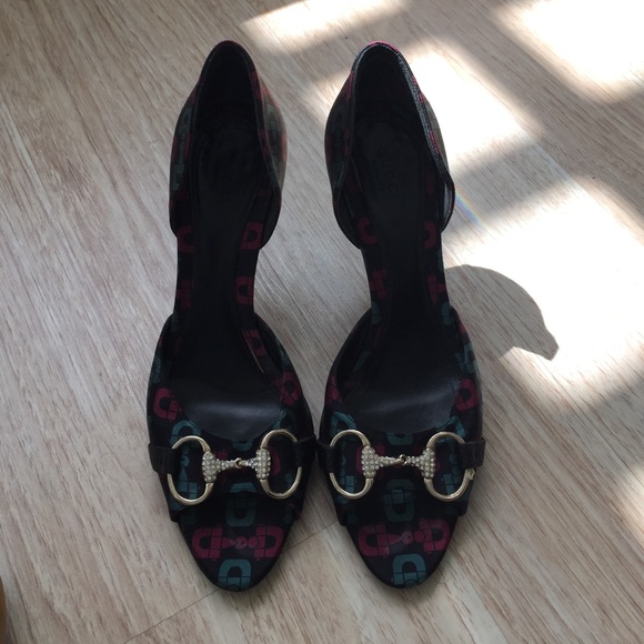 Authentic Silk and Rhinestoned Gucci Pumps