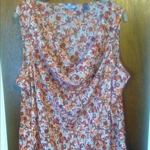 Scoop neck lightweight sleeveless blouse