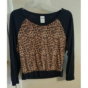 PINK Leopard print long sleeve shirt