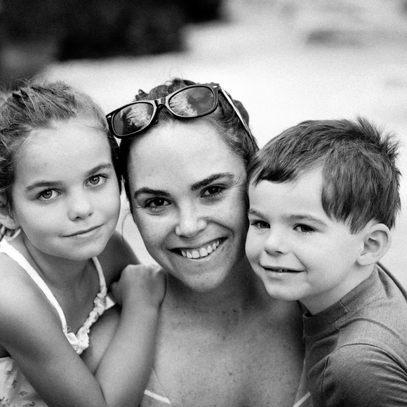 Meet your Posher, Jenny - Picture 2 of 2