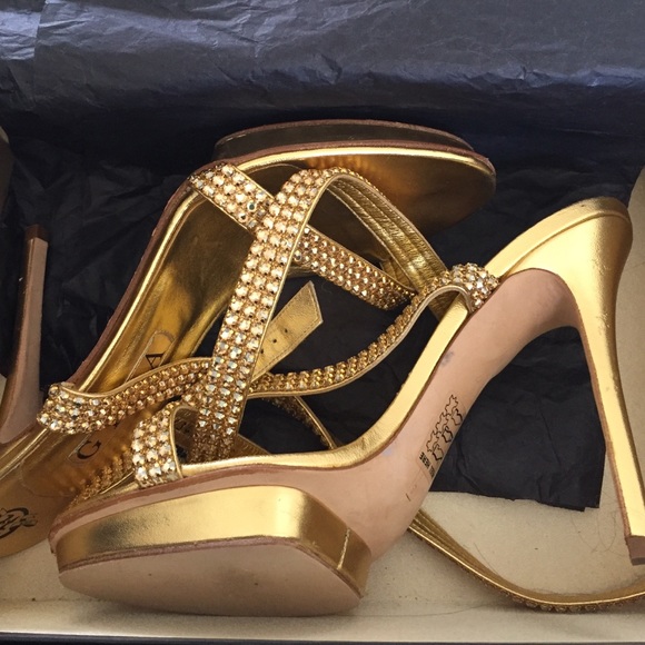 GINA LONDON SHOES purchased KURT GEIGER