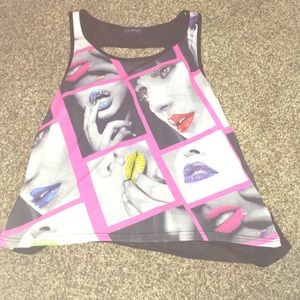 kisses tank top