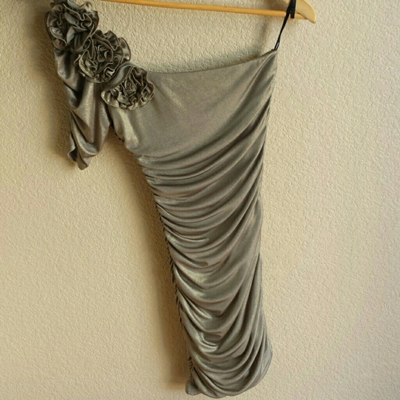 FOREVER 21 Gold Dress