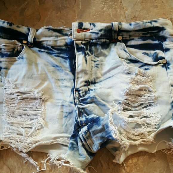 Distressed shorts