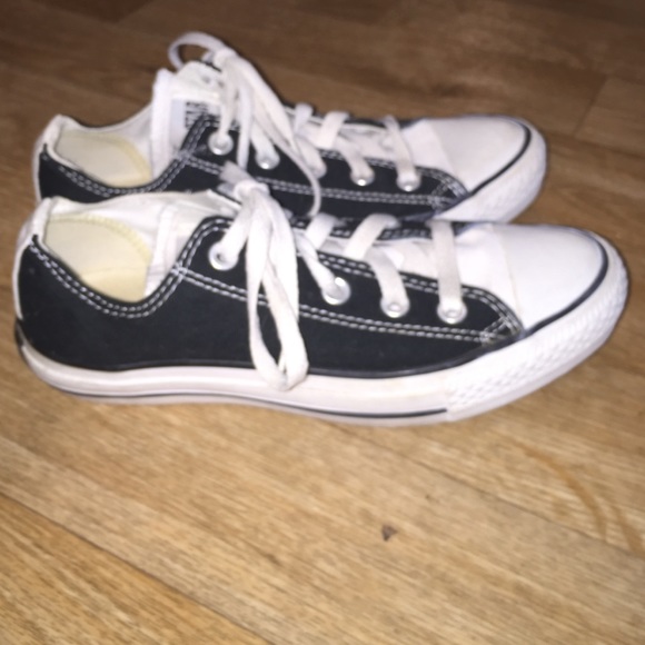 Converse - Picture 2 of 4