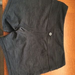 Lululemon boogie shorts size 4