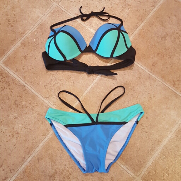 Super Cute Color Block Bandage Bikini