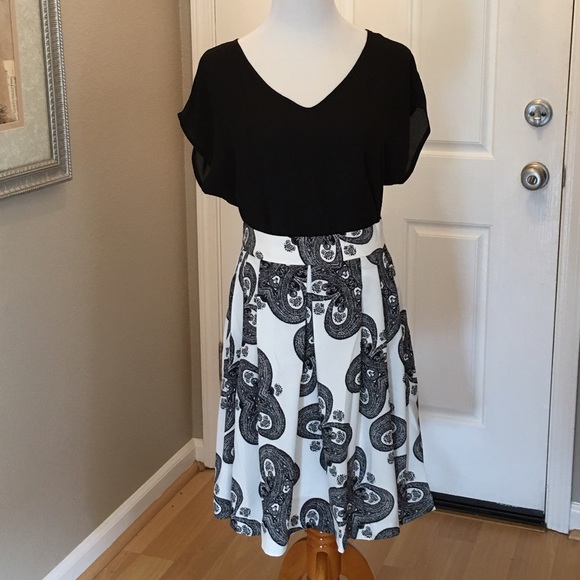 Relished Paulene Swing Skirt - Picture 3 of 4