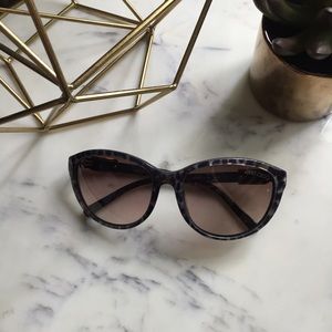 Jimmy Choo Accessories - 100% authentic Jimmy Choo Cecy Sunglasses Leopard