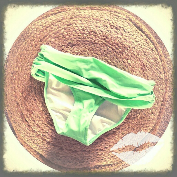 FREE w/ top purchase!!! Venus Bikini Bottom
