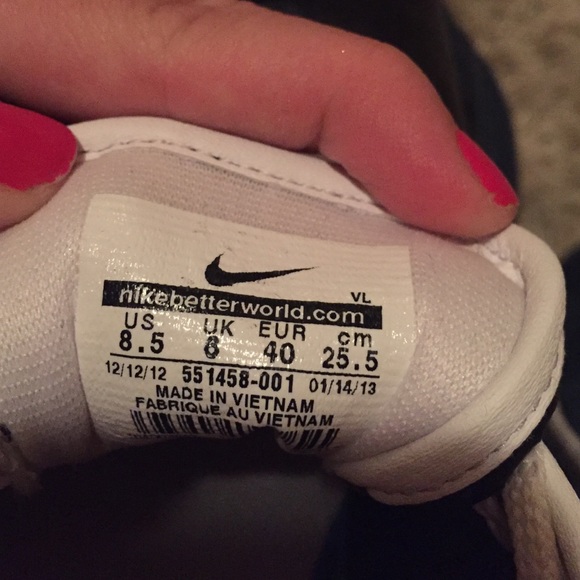 Nike Women's Golf Shoes - Picture 4 of 4