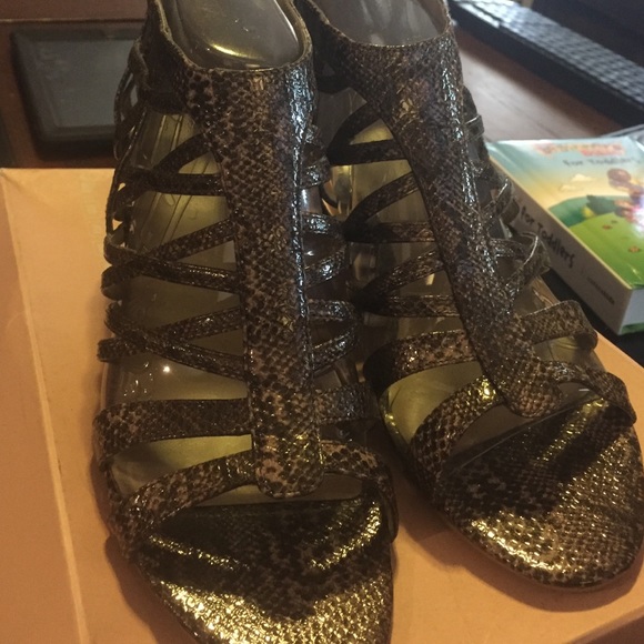 Wedge sandals