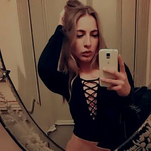 Meet your Posher, Dana