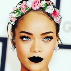 Meet your Posher, Enjoli