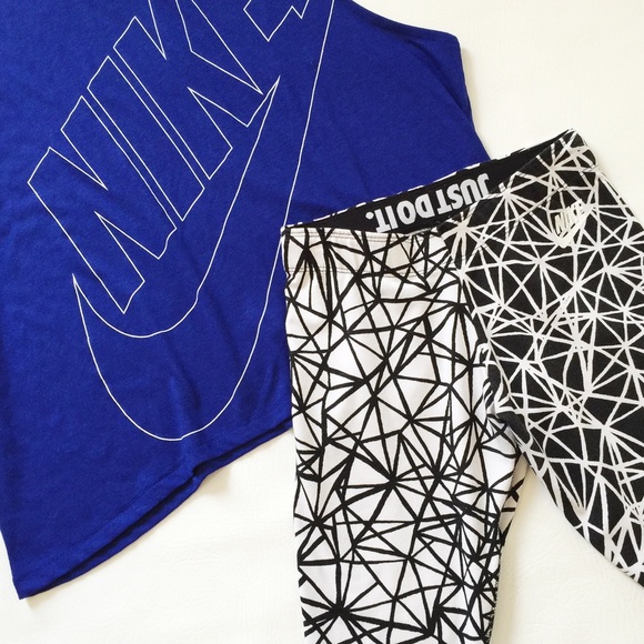 Nike Pants - Nike Leg-A-See Leggings