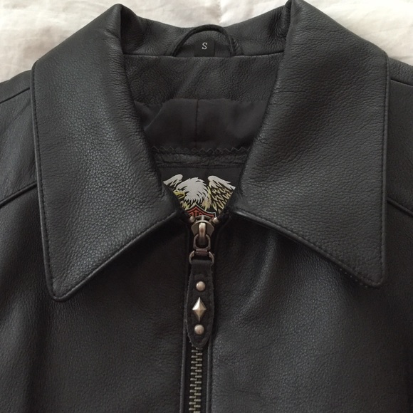 Harley Davidson leather vest - Picture 2 of 4