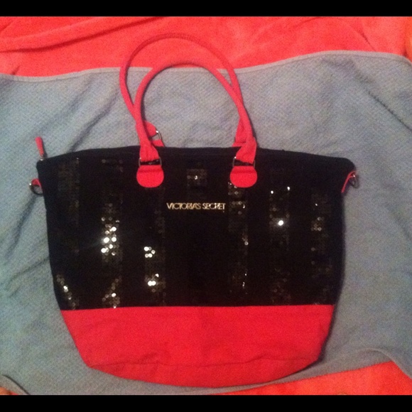 ❗️SOLD❗️ Victoria's Secret Bag