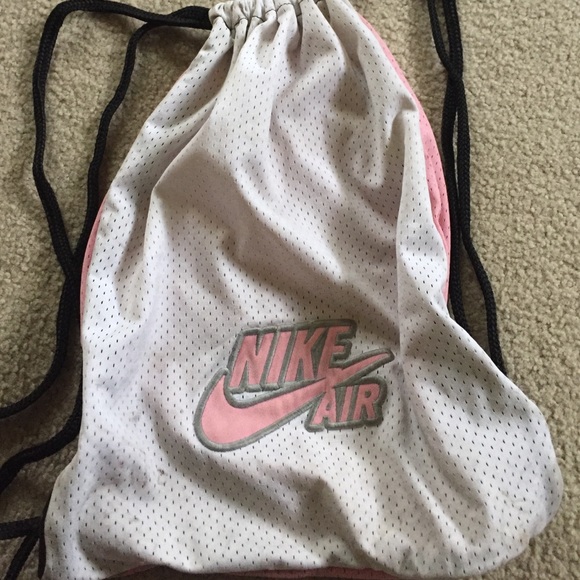 String bag - Picture 2 of 2