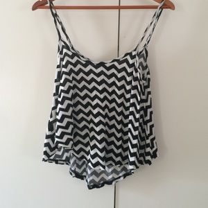 B&W chevron crop top