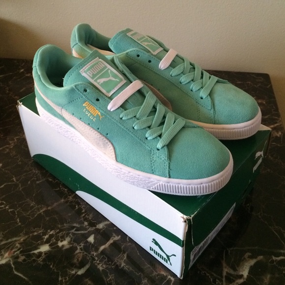 Puma Shoes - 🎉SALE!!!🎉NWT PUMA SUEDE